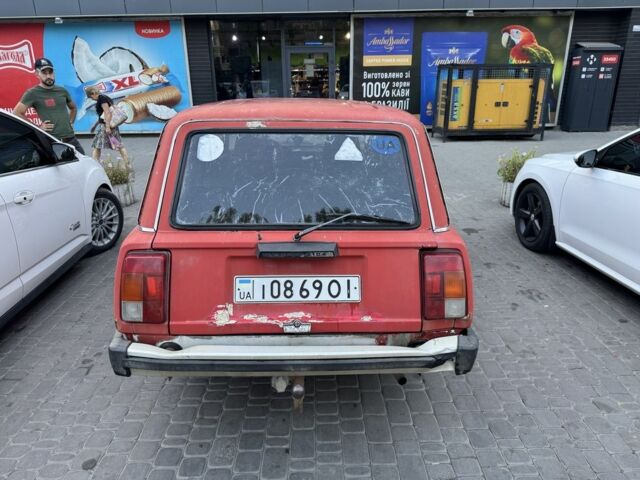 Красный ВАЗ 2104, объемом двигателя 1.3 л и пробегом 43 тыс. км за 608 $, фото 3 на Automoto.ua
