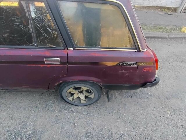 Красный ВАЗ 2104, объемом двигателя 1.6 л и пробегом 22 тыс. км за 642 $, фото 6 на Automoto.ua