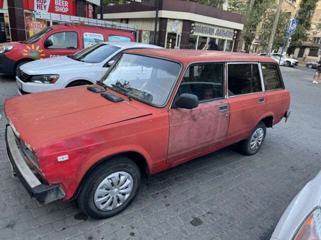 Красный ВАЗ 2104, объемом двигателя 1.3 л и пробегом 43 тыс. км за 608 $, фото 1 на Automoto.ua