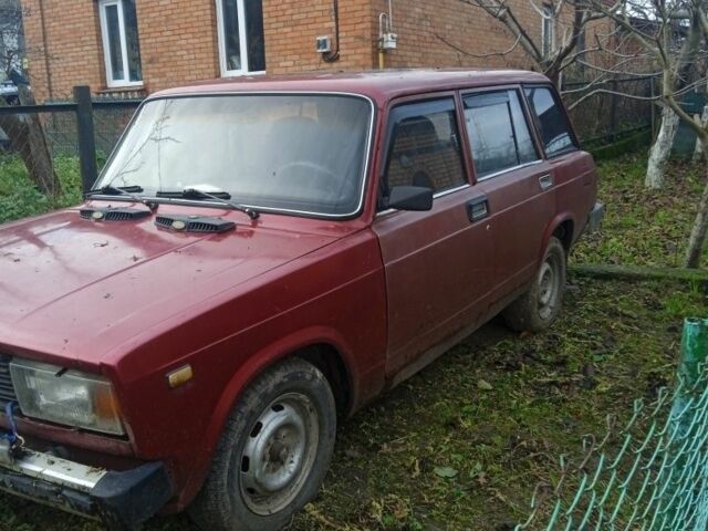 Красный ВАЗ 2104, объемом двигателя 0 л и пробегом 300 тыс. км за 355 $, фото 1 на Automoto.ua