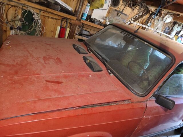 Красный ВАЗ 2104, объемом двигателя 0 л и пробегом 2 тыс. км за 700 $, фото 1 на Automoto.ua