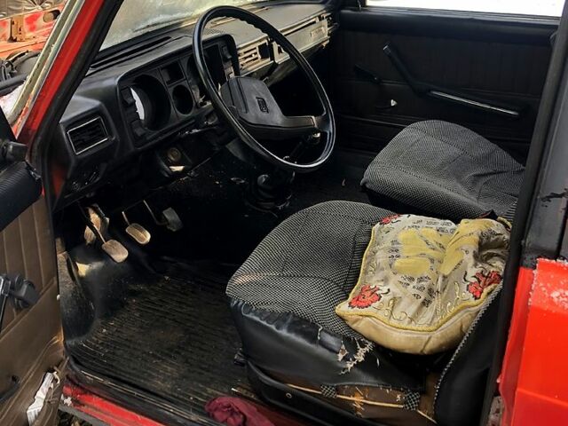 Красный ВАЗ 2104, объемом двигателя 1.3 л и пробегом 0 тыс. км за 650 $, фото 6 на Automoto.ua
