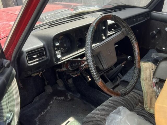 Красный ВАЗ 2104, объемом двигателя 0 л и пробегом 777 тыс. км за 723 $, фото 2 на Automoto.ua