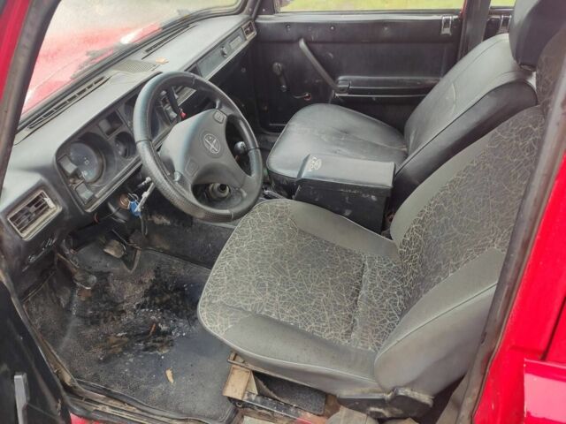 Красный ВАЗ 2104, объемом двигателя 1.3 л и пробегом 80 тыс. км за 500 $, фото 4 на Automoto.ua