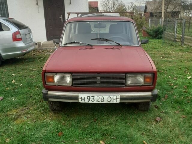 Красный ВАЗ 2104, объемом двигателя 1.3 л и пробегом 200 тыс. км за 359 $, фото 2 на Automoto.ua