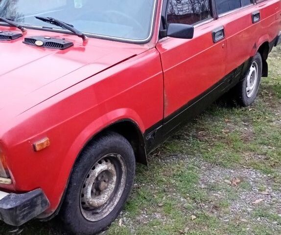 Красный ВАЗ 2104, объемом двигателя 1.3 л и пробегом 300 тыс. км за 643 $, фото 10 на Automoto.ua
