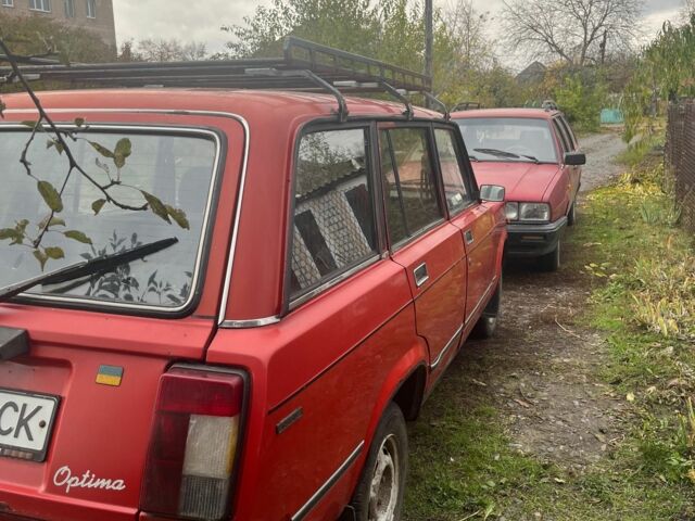 Красный ВАЗ 2104, объемом двигателя 0 л и пробегом 5 тыс. км за 400 $, фото 2 на Automoto.ua