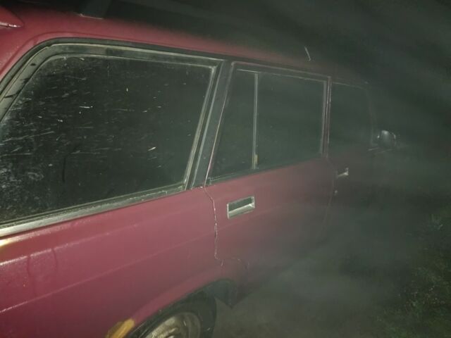 Красный ВАЗ 2104, объемом двигателя 1.3 л и пробегом 179 тыс. км за 709 $, фото 4 на Automoto.ua