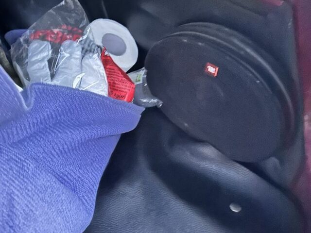 Красный ВАЗ 2104, объемом двигателя 1.3 л и пробегом 110 тыс. км за 1950 $, фото 11 на Automoto.ua