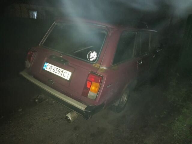 Красный ВАЗ 2104, объемом двигателя 1.3 л и пробегом 179 тыс. км за 709 $, фото 5 на Automoto.ua
