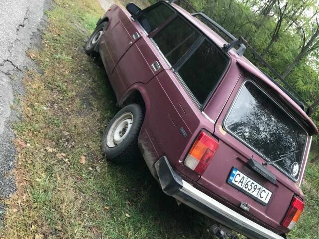 Красный ВАЗ 2104, объемом двигателя 1.3 л и пробегом 179 тыс. км за 709 $, фото 3 на Automoto.ua