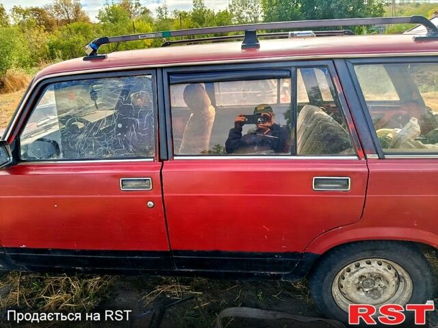 Красный ВАЗ 2104, объемом двигателя 1.5 л и пробегом 36 тыс. км за 600 $, фото 2 на Automoto.ua