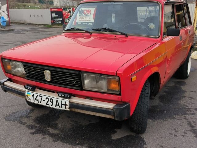 Красный ВАЗ 2104, объемом двигателя 1 л и пробегом 70 тыс. км за 662 $, фото 1 на Automoto.ua
