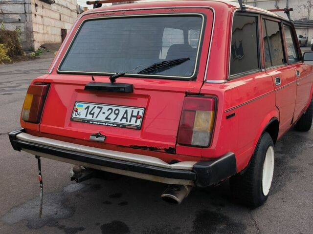 Красный ВАЗ 2104, объемом двигателя 1 л и пробегом 70 тыс. км за 662 $, фото 4 на Automoto.ua