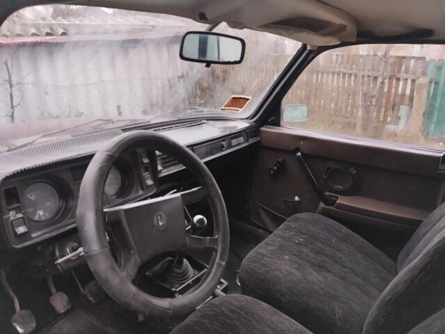 Красный ВАЗ 2104, объемом двигателя 1.3 л и пробегом 250 тыс. км за 500 $, фото 6 на Automoto.ua