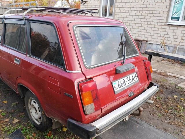 Красный ВАЗ 2104, объемом двигателя 1.5 л и пробегом 170 тыс. км за 930 $, фото 2 на Automoto.ua