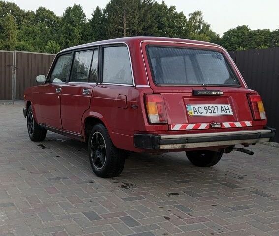Красный ВАЗ 2104, объемом двигателя 1.3 л и пробегом 73 тыс. км за 499 $, фото 1 на Automoto.ua
