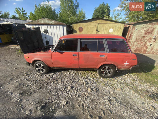 Красный ВАЗ 2104, объемом двигателя 0 л и пробегом 140 тыс. км за 500 $, фото 2 на Automoto.ua