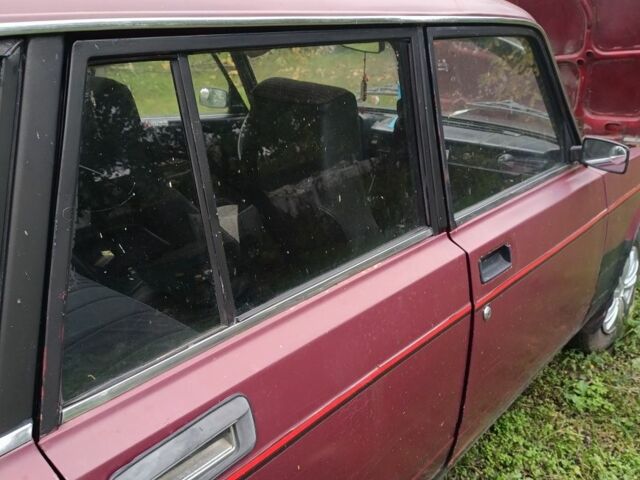 Красный ВАЗ 2104, объемом двигателя 8 л и пробегом 111 тыс. км за 700 $, фото 6 на Automoto.ua