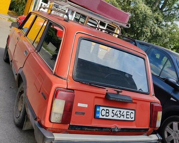 Красный ВАЗ 2104, объемом двигателя 1.7 л и пробегом 500 тыс. км за 700 $, фото 5 на Automoto.ua