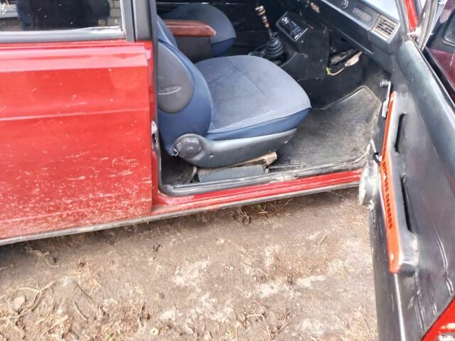 Красный ВАЗ 2104, объемом двигателя 1.5 л и пробегом 170 тыс. км за 930 $, фото 5 на Automoto.ua