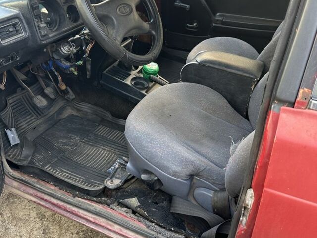 Червоний ВАЗ 2104, об'ємом двигуна 0 л та пробігом 100 тис. км за 833 $, фото 5 на Automoto.ua