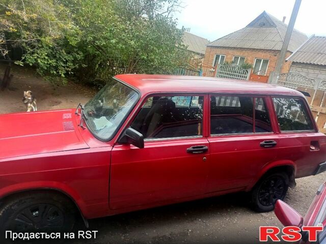 ВАЗ 2104 1991 в Запорожье на Automoto.ua Красный ВАЗ 2104, объемом двигателя 1.5 л и пробегом 0 тыс. км за 590 $, фото 5 на Automoto.ua
