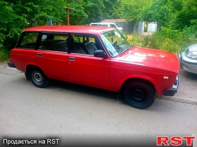 Красный ВАЗ 2104, объемом двигателя 1.3 л и пробегом 300 тыс. км за 1100 $, фото 2 на Automoto.ua