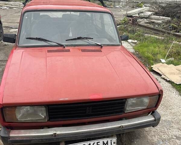 Красный ВАЗ 2104, объемом двигателя 1.5 л и пробегом 286 тыс. км за 561 $, фото 3 на Automoto.ua