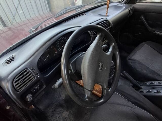 Красный ВАЗ 2104, объемом двигателя 0 л и пробегом 300 тыс. км за 1000 $, фото 2 на Automoto.ua