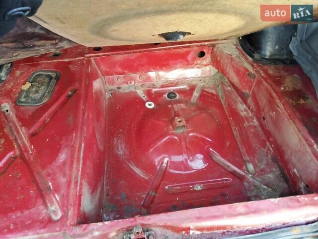 Красный ВАЗ 2104, объемом двигателя 1.5 л и пробегом 222 тыс. км за 550 $, фото 2 на Automoto.ua