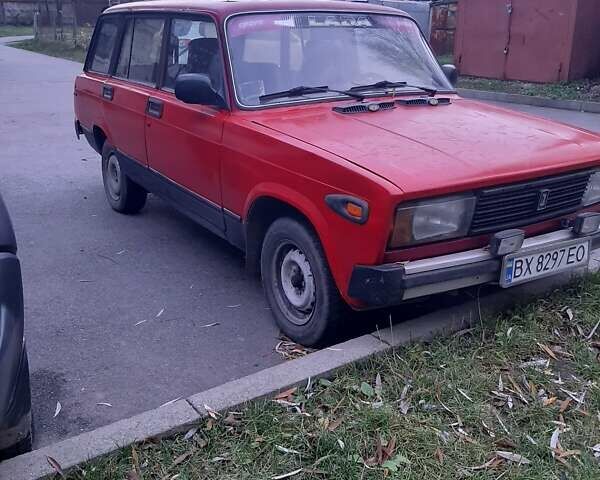 Красный ВАЗ 2104, объемом двигателя 1.5 л и пробегом 220 тыс. км за 350 $, фото 4 на Automoto.ua