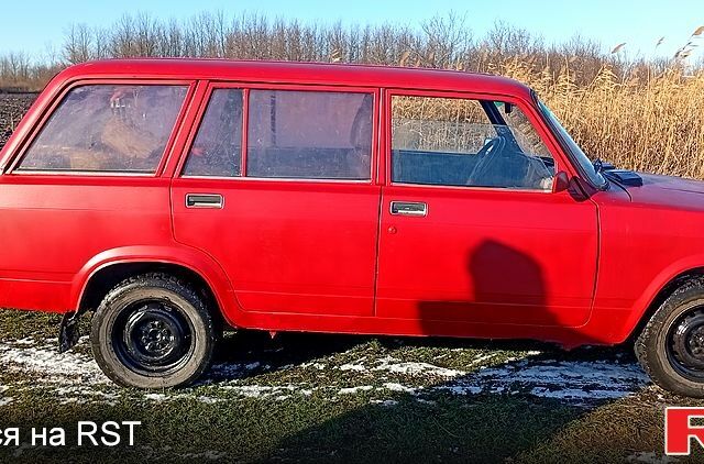 Красный ВАЗ 2104, объемом двигателя 1.5 л и пробегом 56 тыс. км за 710 $, фото 2 на Automoto.ua