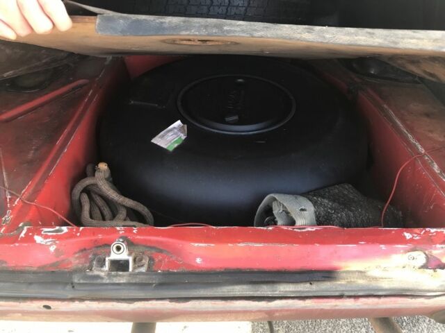 Красный ВАЗ 2104, объемом двигателя 1.5 л и пробегом 1000 тыс. км за 899 $, фото 6 на Automoto.ua