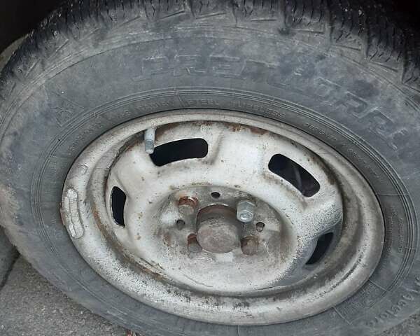 Красный ВАЗ 2104, объемом двигателя 1.5 л и пробегом 220 тыс. км за 350 $, фото 9 на Automoto.ua