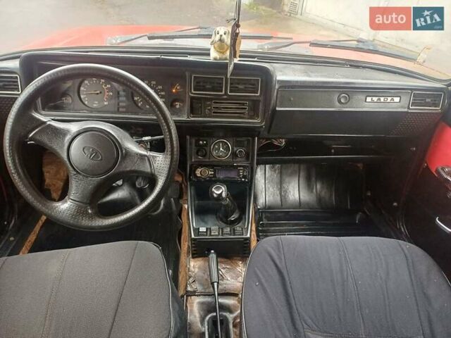 Красный ВАЗ 2104, объемом двигателя 1.5 л и пробегом 300 тыс. км за 549 $, фото 8 на Automoto.ua