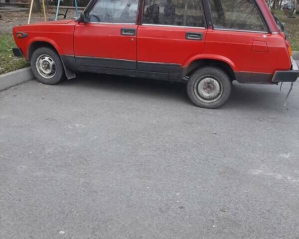 Красный ВАЗ 2104, объемом двигателя 1.5 л и пробегом 220 тыс. км за 350 $, фото 1 на Automoto.ua