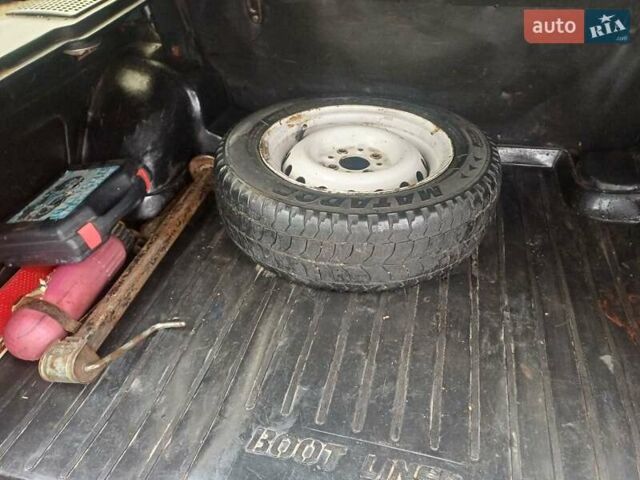 Красный ВАЗ 2104, объемом двигателя 1.5 л и пробегом 200 тыс. км за 520 $, фото 10 на Automoto.ua