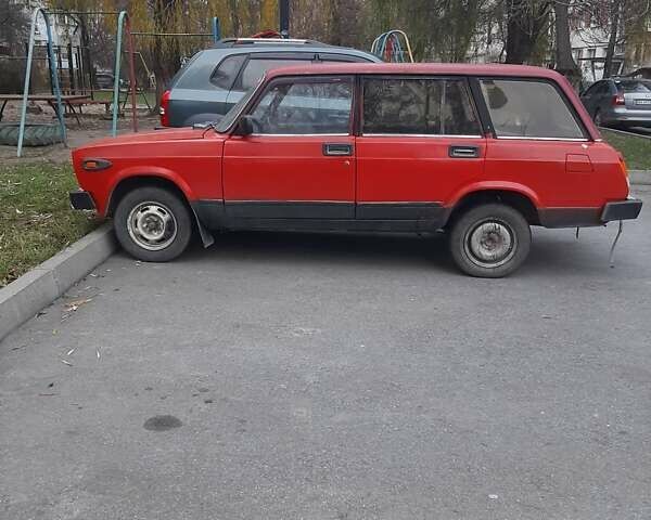 Красный ВАЗ 2104, объемом двигателя 1.5 л и пробегом 220 тыс. км за 350 $, фото 3 на Automoto.ua