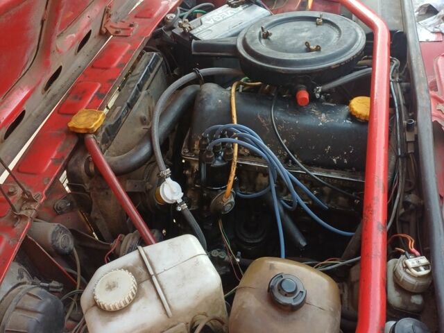 Красный ВАЗ 2104, объемом двигателя 1.5 л и пробегом 1000 тыс. км за 827 $, фото 4 на Automoto.ua