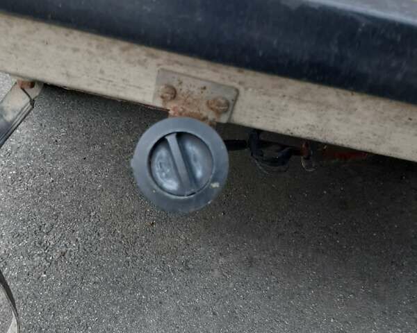 Красный ВАЗ 2104, объемом двигателя 1.5 л и пробегом 220 тыс. км за 350 $, фото 2 на Automoto.ua