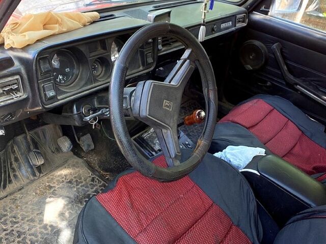 Красный ВАЗ 2104, объемом двигателя 1.5 л и пробегом 0 тыс. км за 800 $, фото 4 на Automoto.ua