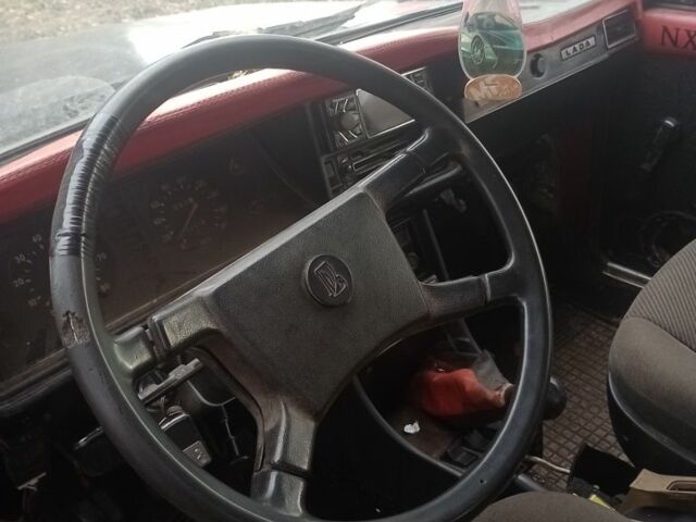 Красный ВАЗ 2104, объемом двигателя 1.6 л и пробегом 80 тыс. км за 356 $, фото 3 на Automoto.ua