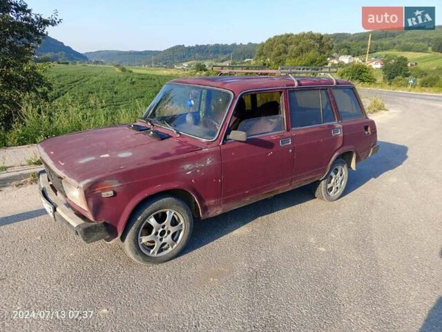 Красный ВАЗ 2104, объемом двигателя 0 л и пробегом 694 тыс. км за 400 $, фото 1 на Automoto.ua