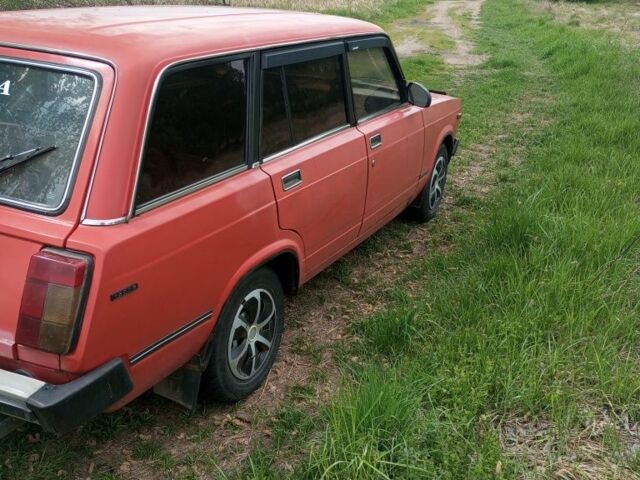 Красный ВАЗ 2104, объемом двигателя 0 л и пробегом 55 тыс. км за 750 $, фото 2 на Automoto.ua