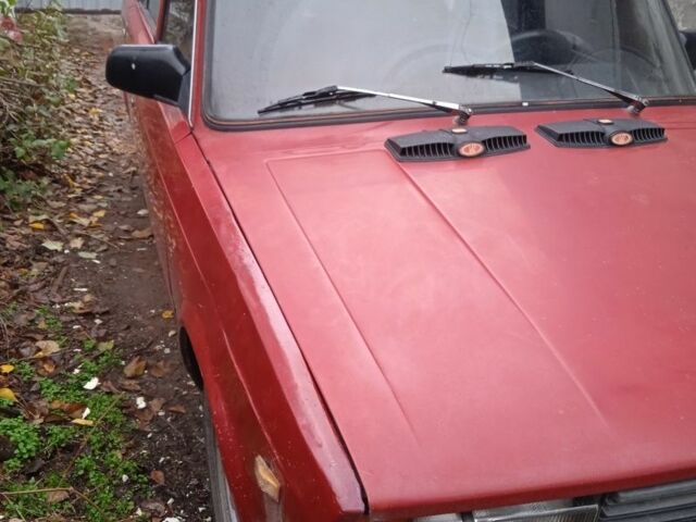 Красный ВАЗ 2104, объемом двигателя 1.5 л и пробегом 100 тыс. км за 905 $, фото 2 на Automoto.ua