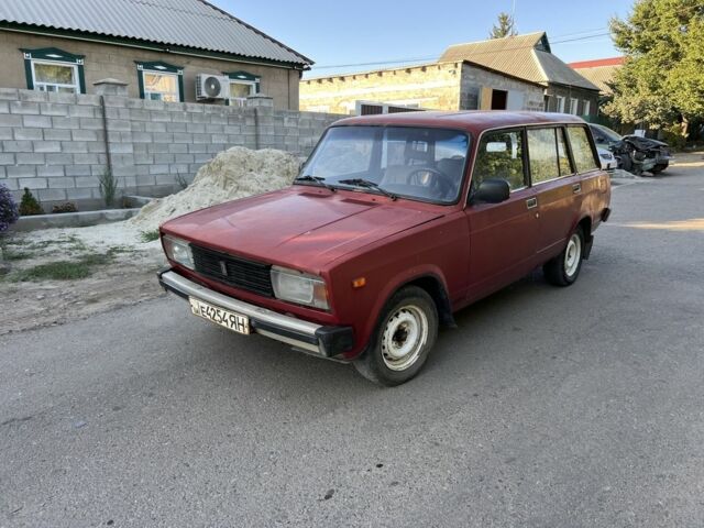 ВАЗ 2104 1993 в Краматорске на Automoto.ua Красный ВАЗ 2104, объемом двигателя 1.5 л и пробегом 190 тыс. км за 475 $, фото 2 на Automoto.ua