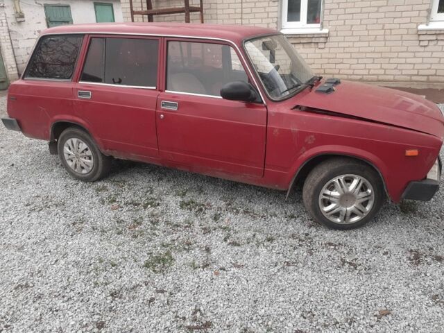 Красный ВАЗ 2104, объемом двигателя 0 л и пробегом 150 тыс. км за 592 $, фото 2 на Automoto.ua