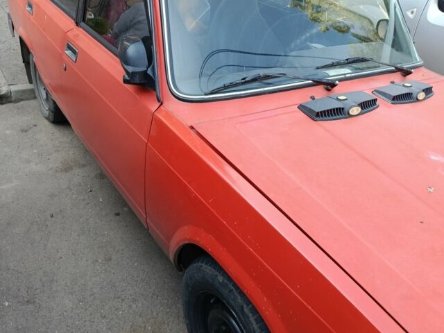 Красный ВАЗ 2104, объемом двигателя 0 л и пробегом 20 тыс. км за 1686 $, фото 2 на Automoto.ua