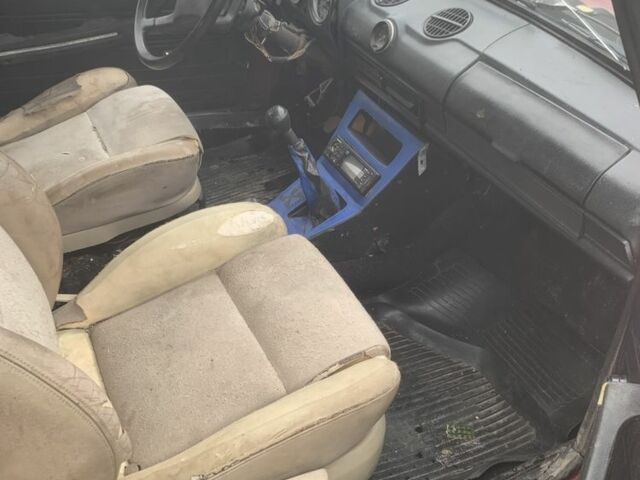 Красный ВАЗ 2104, объемом двигателя 1.5 л и пробегом 33 тыс. км за 280 $, фото 6 на Automoto.ua